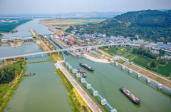 “轨道上的安徽”“高速公上的安徽”“